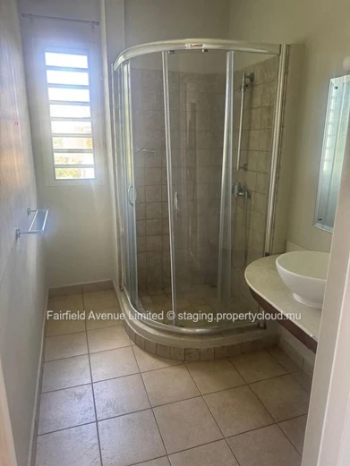 Fully furnished 3 bedroom home with private garden in the heart of Moka