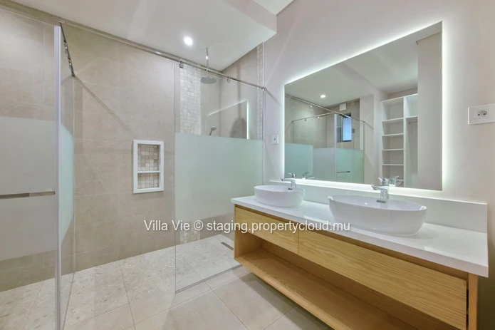 Belle Vue Harel - Spacious 4-bedroom ground floor apartment (Sole Mandate)
