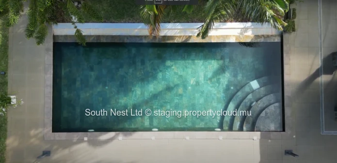 Luxury 6-bed beachfront villa
