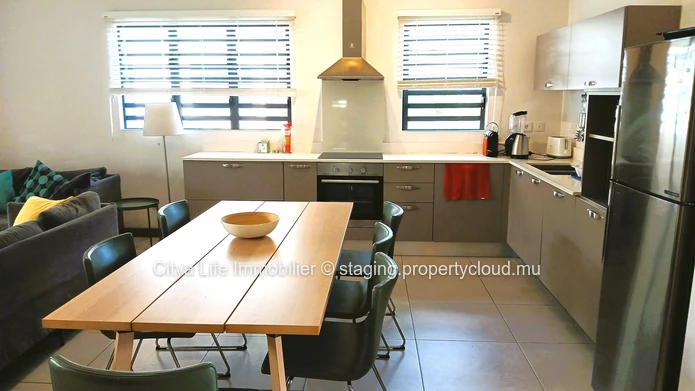 Duplex Moderne et Unique à Vendre.