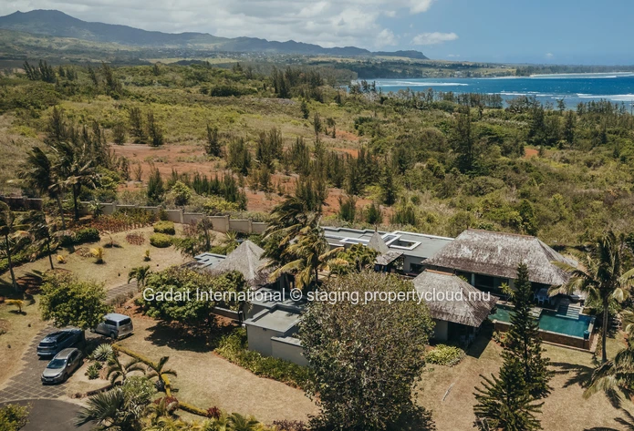 Belle Rivière Villa : 4 chambres avec piscine et vue sur mer, Île Maurice