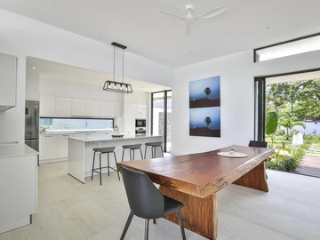 4 Bedroom Villa
