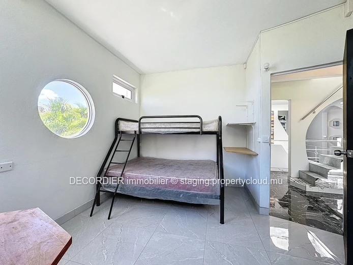 Atypical apartment in co-ownership