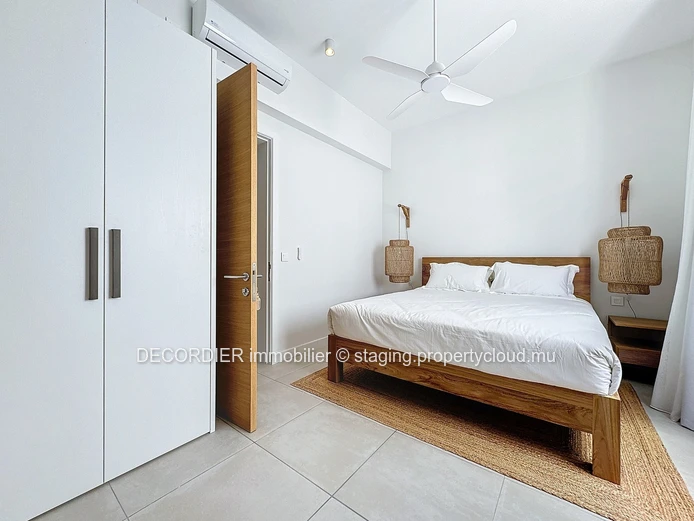 Beautiful apartment on the 1st floor facing the sea