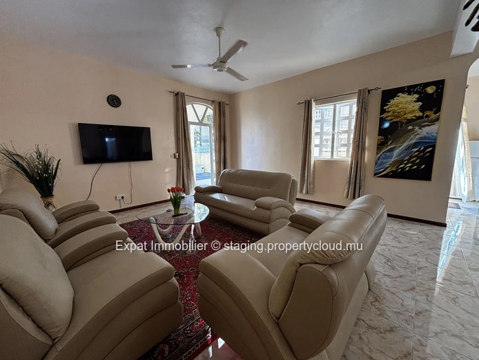 Duplex with swimming pool in a secure residential complex – Péreybère