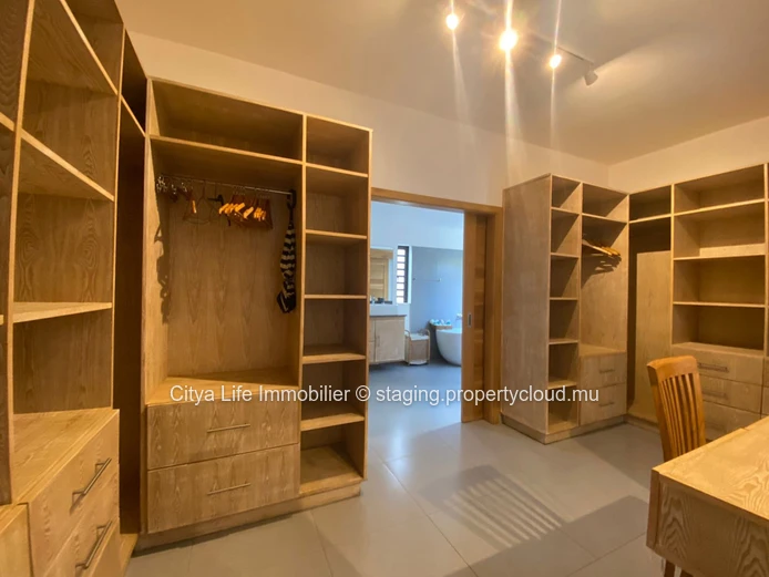Maison / Villa RES - IML-867