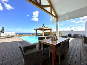 4 Bedroom Villa