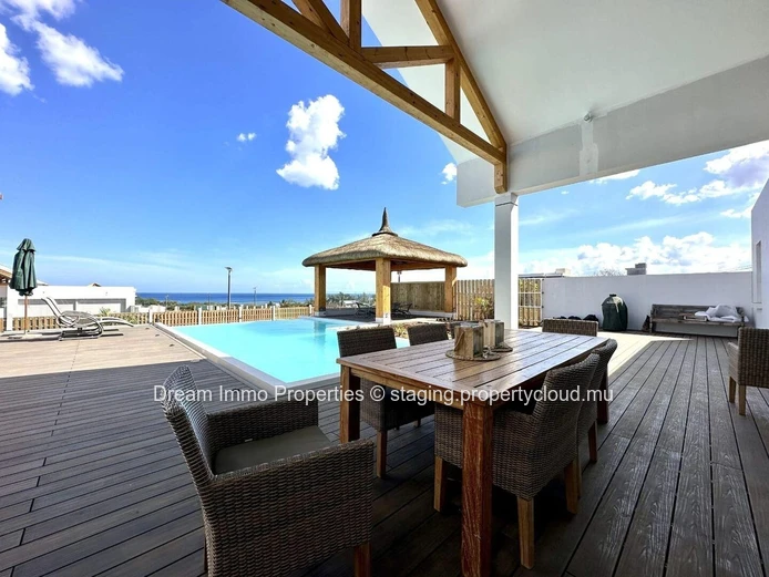 200M From The Sea! Amazing 3-Bedroom Villa With Beautiful Sea View Over Albion – Mauritius
