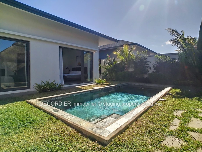 Contemporary villa located in a secure residence, accessible to foreigners (Sole Mandate)