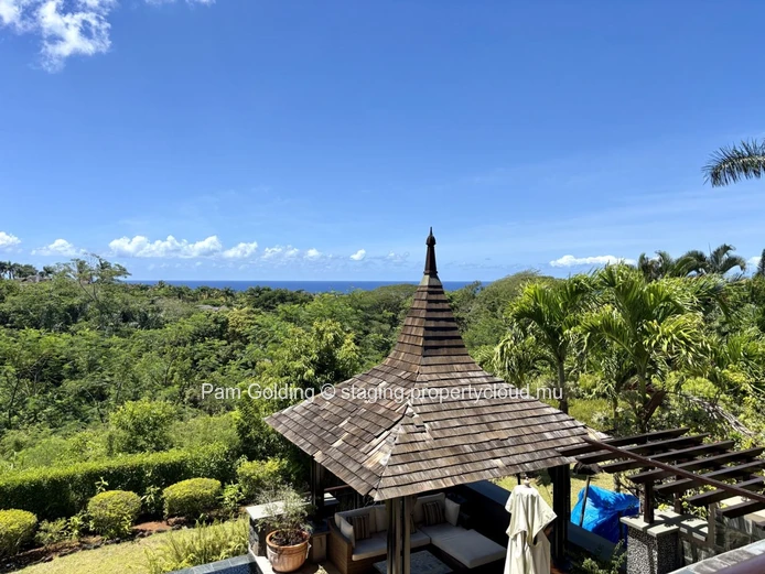 Vivre dans la Villa Valriche - entourée par la nature.