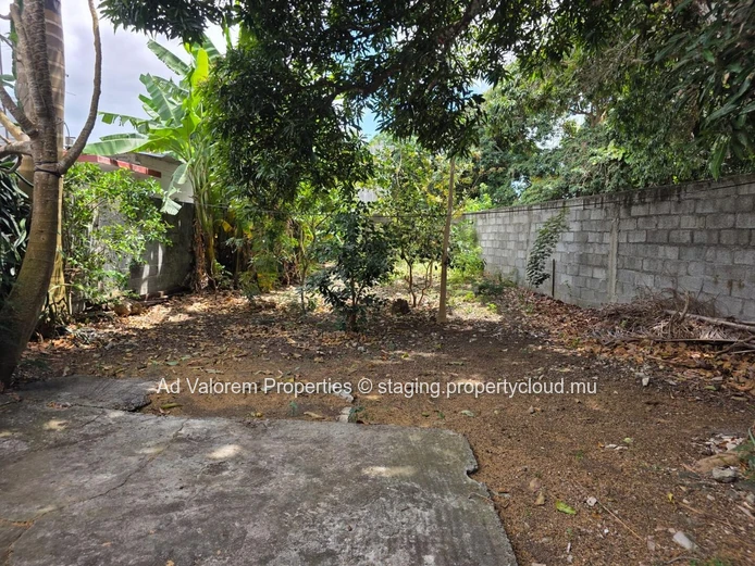 À VENDRE – Maison de plain-pied 210 m² avec grand terrain (773 m²)