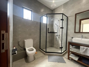 4 Bedroom Villa