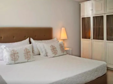 5 Bedroom Villa