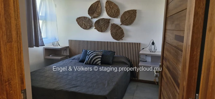 FOR RENT : 3 Bedroom apartment with rooftop in Flic en Flac