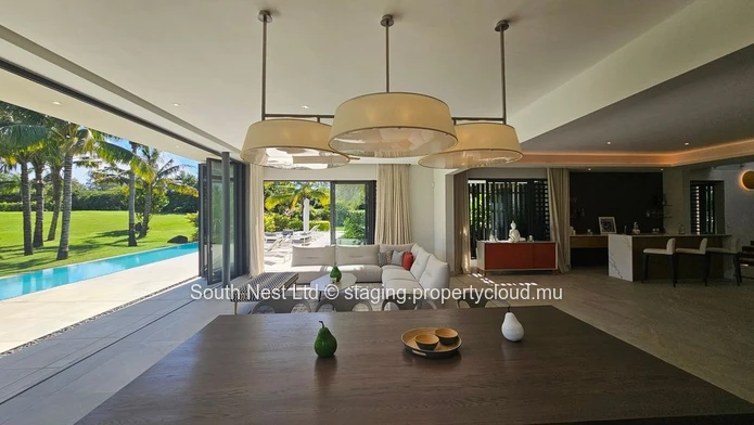 Exclusive designer villa with 5 bedrooms and breathtaking mountain views 