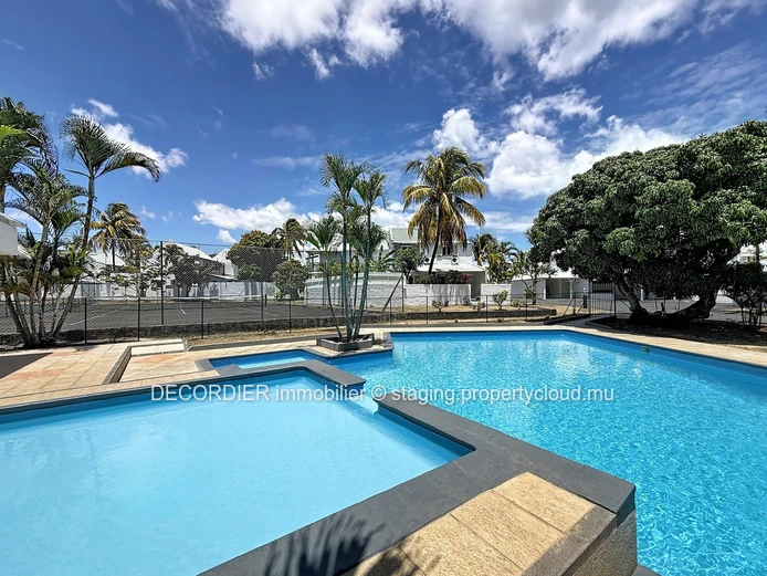 Elegant house in the heart of a sought-after, secure residential area