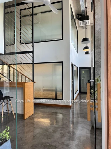Office for Rent in Pointe aux Canonniers with 20m² of Prime Workspace