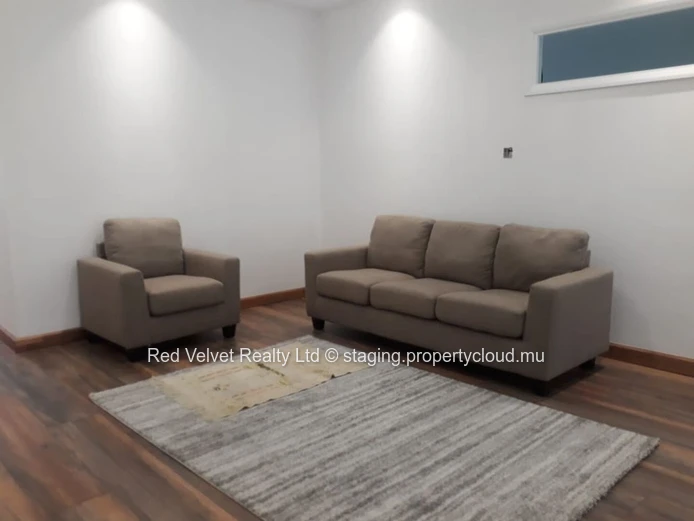  Beautiful House for Sale in Hermitage