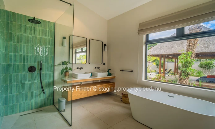 Luxury 5-Bedroom with Private Pool in Tamarin
