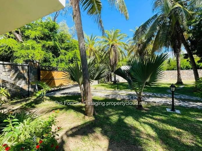 Maison pied dans l'eau à Calodyne