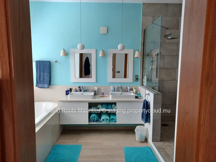 Appartement à Vendre  - 3 Chambres à Balaclava !
