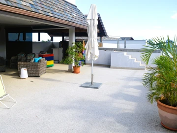 5 Bedroom Villa