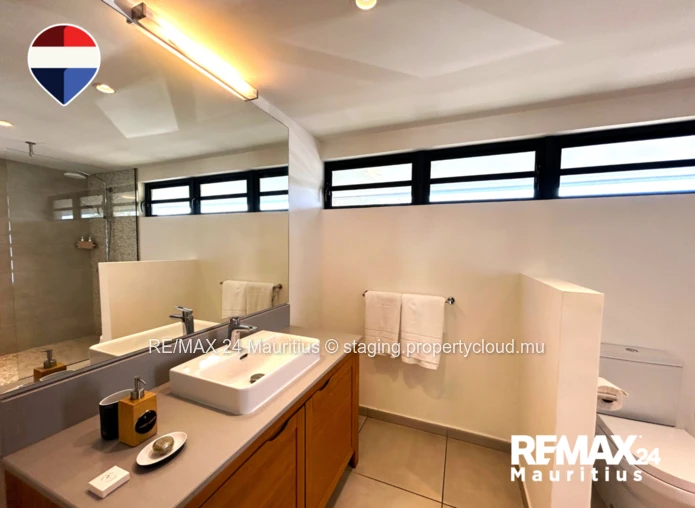 3-Bedroom Tropical Villa in Black River