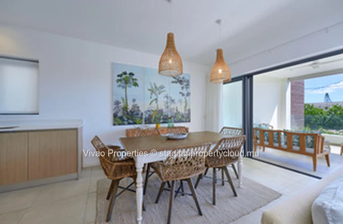 Cozy apartment accessible to foreigners for sale in Pointe aux Canonniers, 131m², 3 bedrooms, shared pool, garden, se...