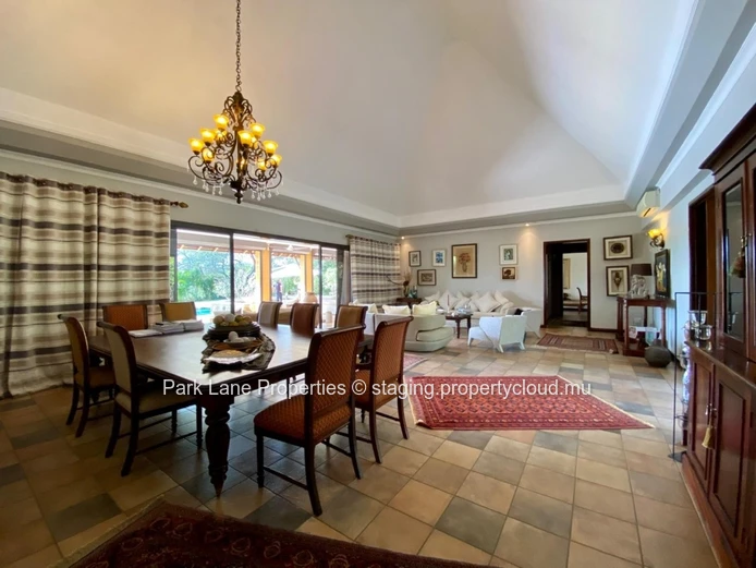 In Tamarin, high standard living in gated estate
