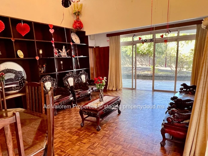 Large house for sale - Balfour, Beau Bassin.
