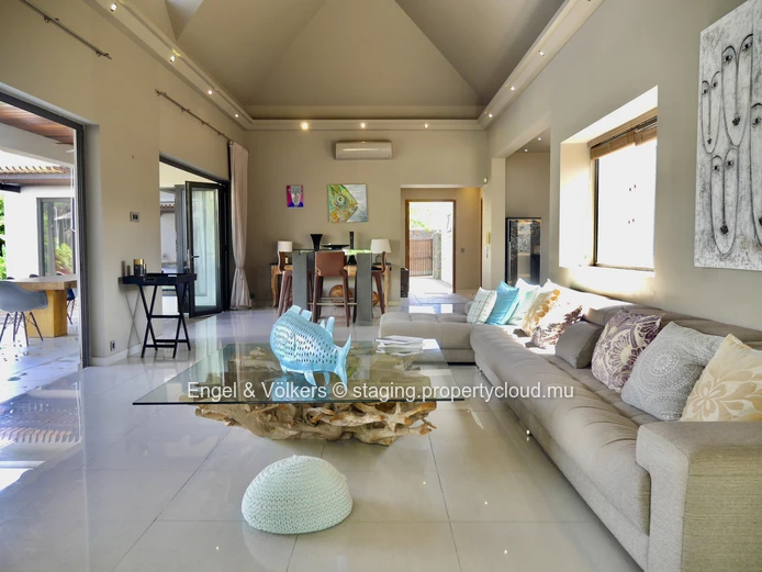 5-Bedrooms Modern Tropical & Balinese-Inspired Villa in Prime Grand Baie Location