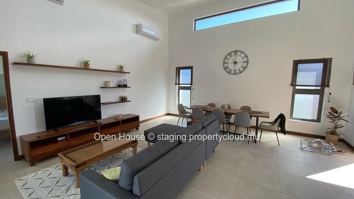 Luxury Villa with Private Pool in Pereybere - 3 Beds, Office, & More! Rs - Don't Miss Out!