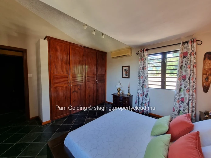 Here is a home that leaves the visitor in awe.  (Sole Mandate)