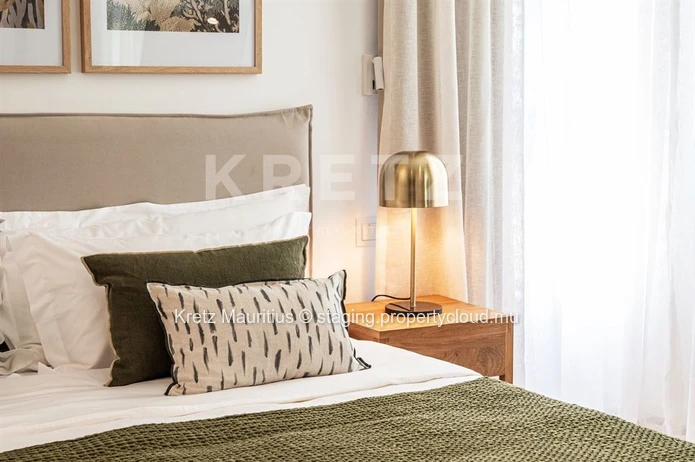 Luxury waterfront apartment in a peaceful setting