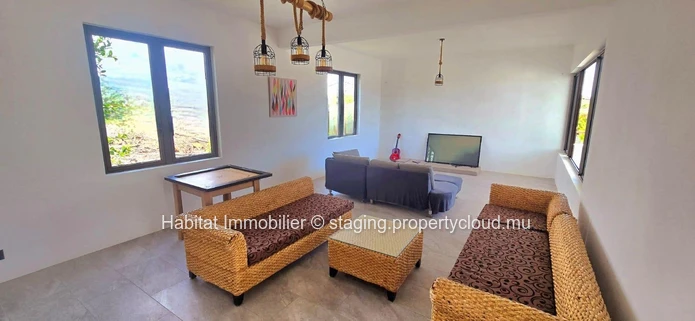Découvrez cette charmante maison familiale meublée et équipée de 310 m² sur un terrain de 222 toises, idéalement situ...