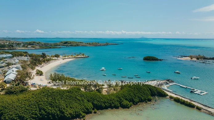 Invest in a luxury 2 bedroom villa with golf view in Azuri, Mauritius