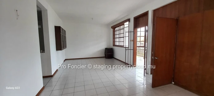 Maison à vendre à Roches-Brunes - Grande maison familiale idéale pour deux familles