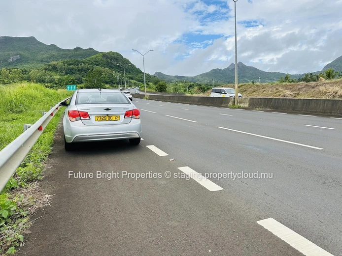 Exceptional Investment Opportunity – Prime Land for Sale on Verdun Main Road
