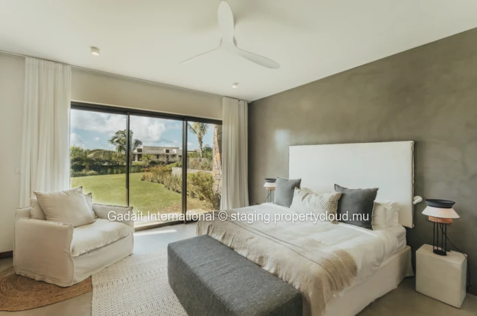 Villa Sunrise : 4 bedroom villa for rent with garden view | Anahita Beau Champ