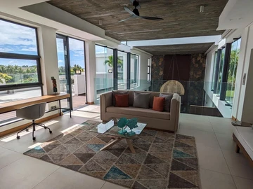 5 Bedroom Villa