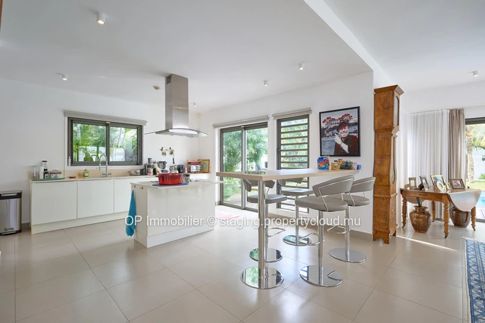 Luxurious Villas in Grand Baie with Private Pool and Office - $1.3M - Must See!