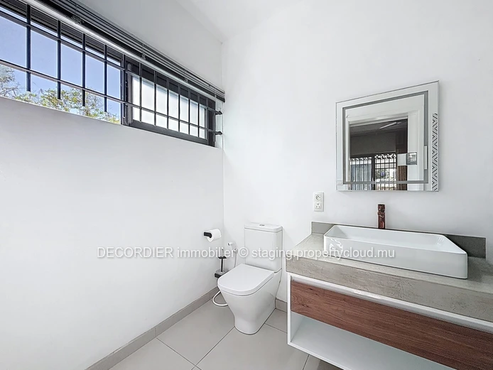 À Louer – Magnifique villa contemporaine avec piscine