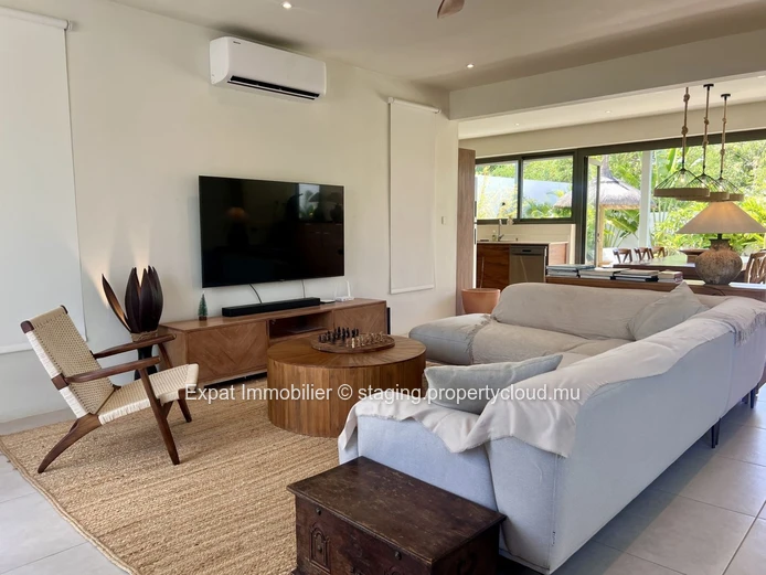 Available for sale – Modern villa with private pool in Chemin Vingt Pied – Grand Baie – Accessible only to Mauritians