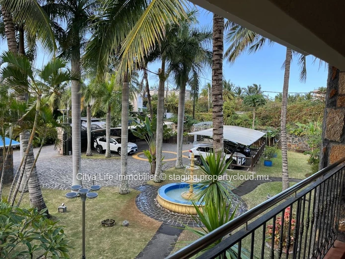 Spacious 3-Bedroom Suite Villa in a Secure Residence
