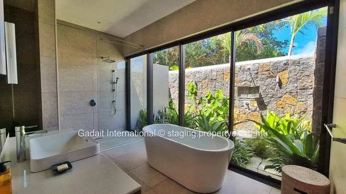 Villa de 4 chambres avec piscine et vue golf au sein d'Anahita Golf & Spa Resort