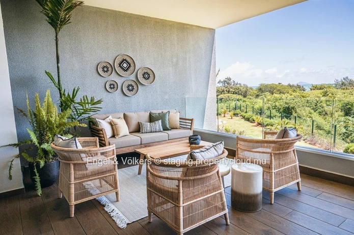 Sea View Apartment in a Charming Private Residence