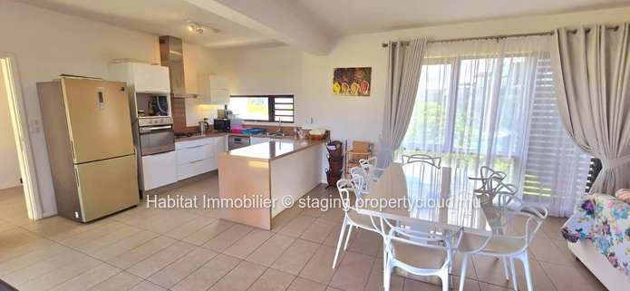 Stunning penthouse of 229 m², furnished and equipped, located in the exclusive Azuri estate