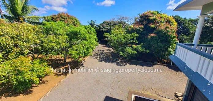 Maison de 250 m² sur un terrain généreux de 1 arpent 10, idéalement située à Lower Vale, à proximité immédiate de Gra...