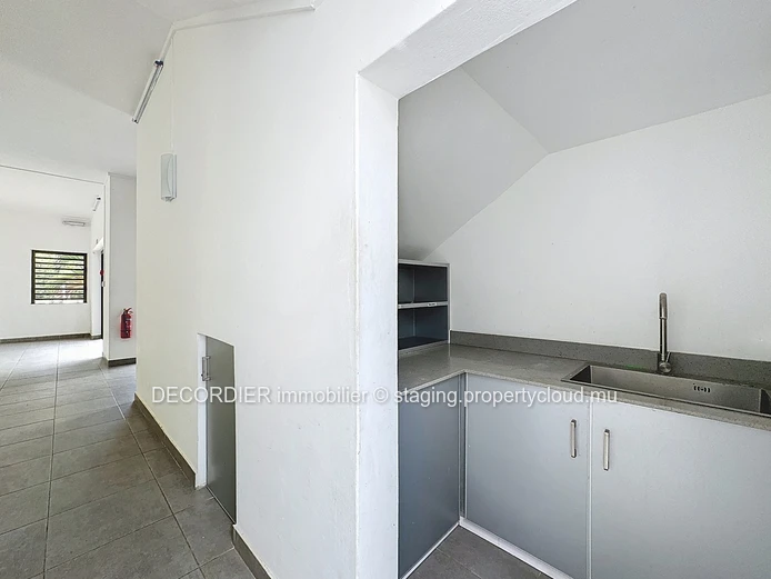 Beautiful Property for Rent – Ideal for Residential or Commercial Use