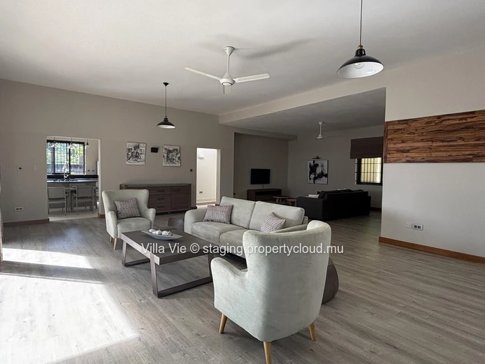 Forêt Daruty - Spacious 4-bedroom house with swimming pool and large garden